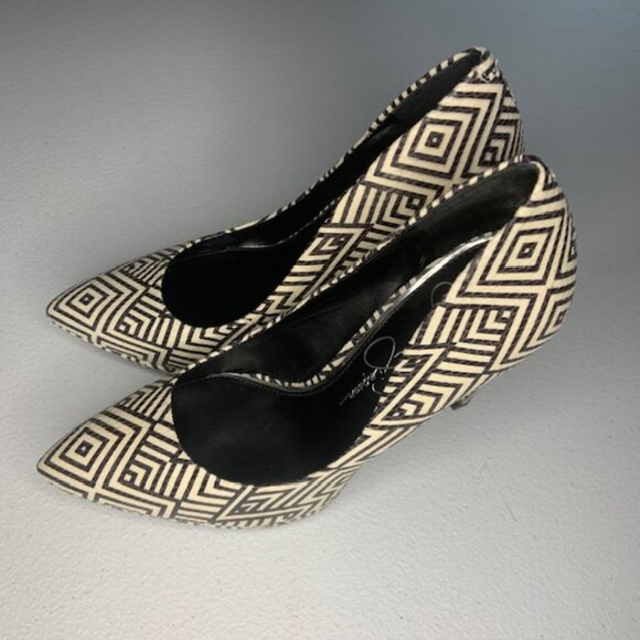 Jessica Simpson Woven Edgy Abstract Geo Aztec Stiletto Heel Pumps - Size 6 - Picture 3 of 6